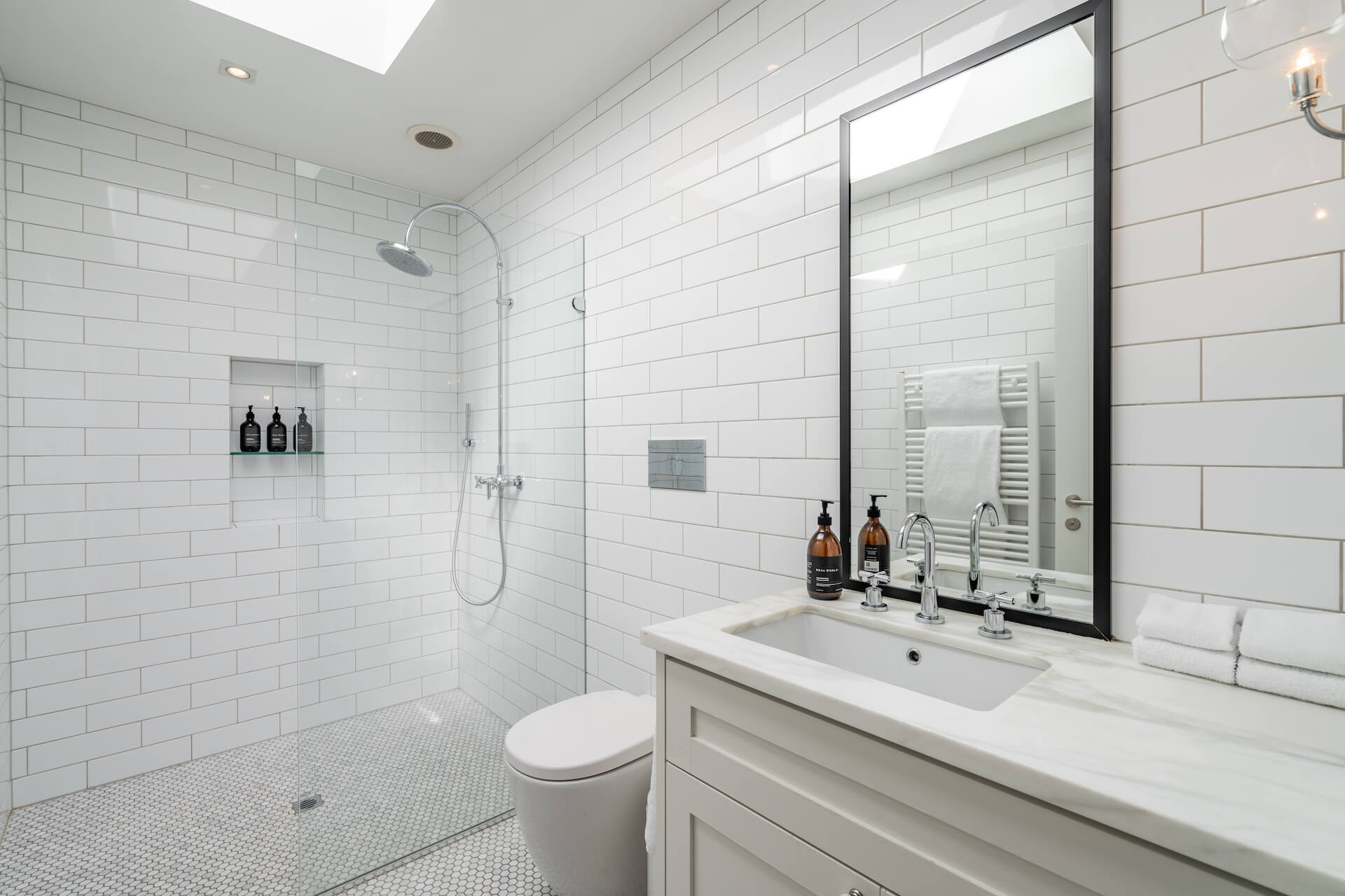 Horseshoe-Bend-Estate-Bathroom