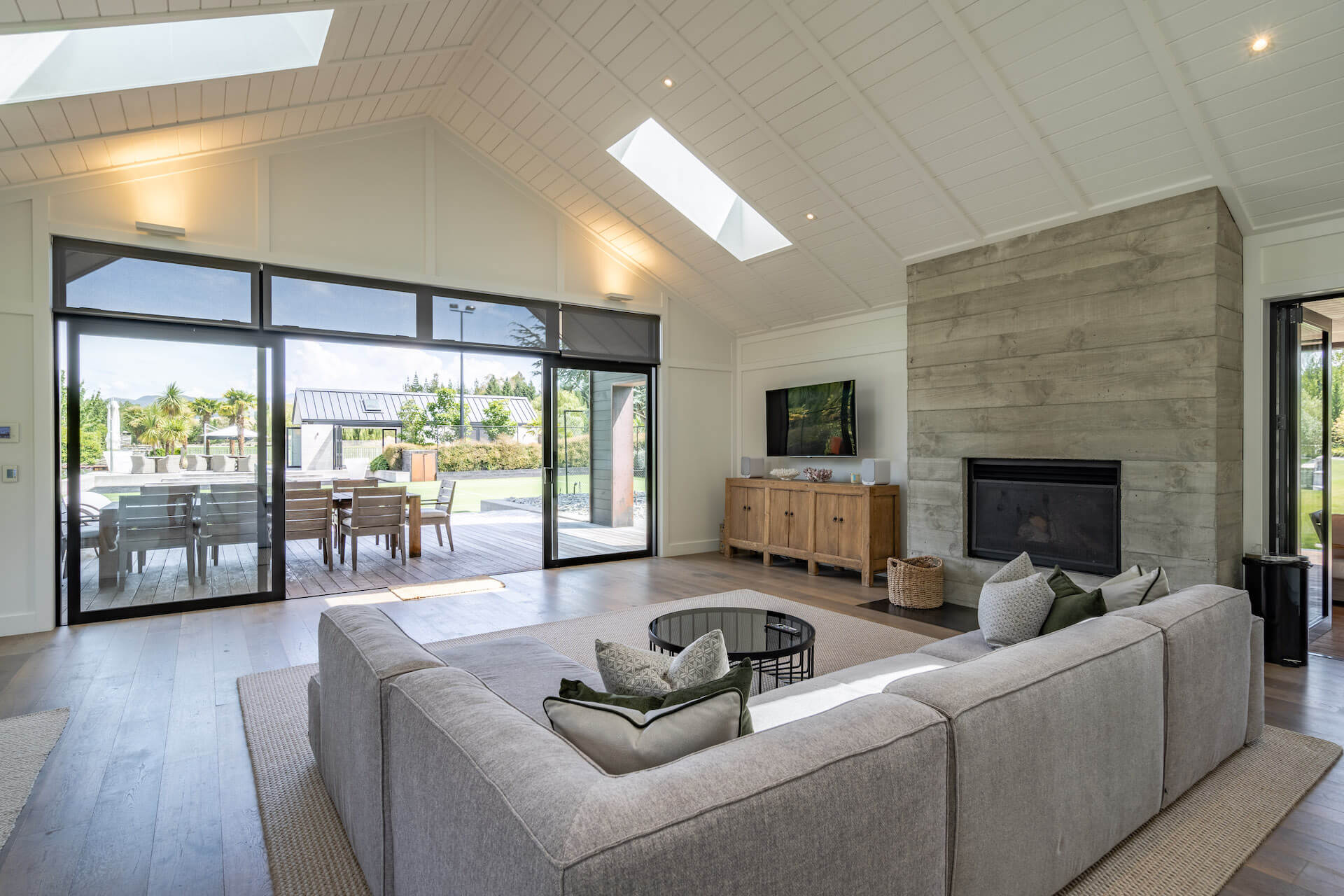 Horseshoe-Bend-Estate-Tennis-Pavilion-Living-Area