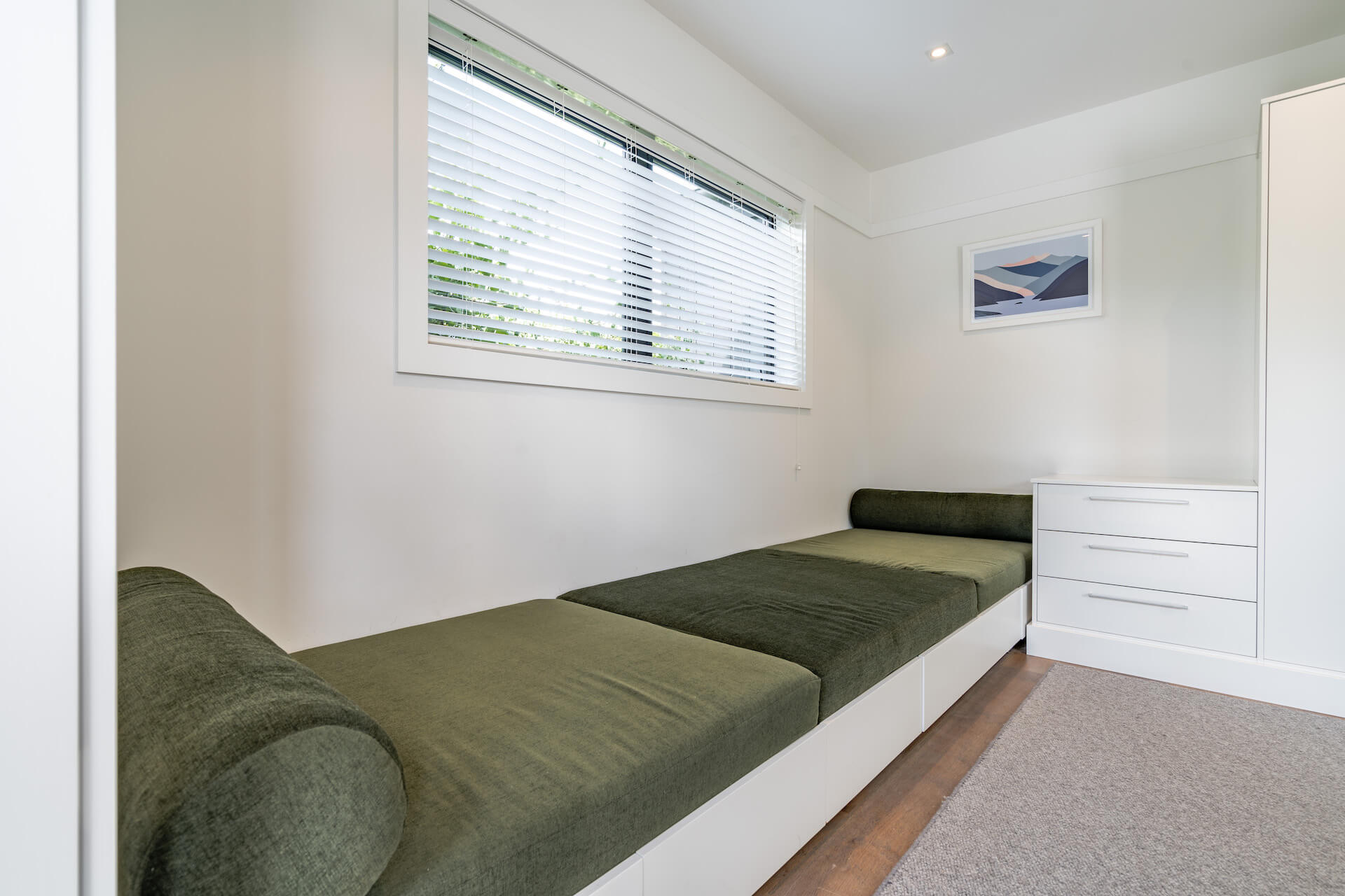 Horseshoe-Bend-Estate-Tennis-Pavilion-Master-Window