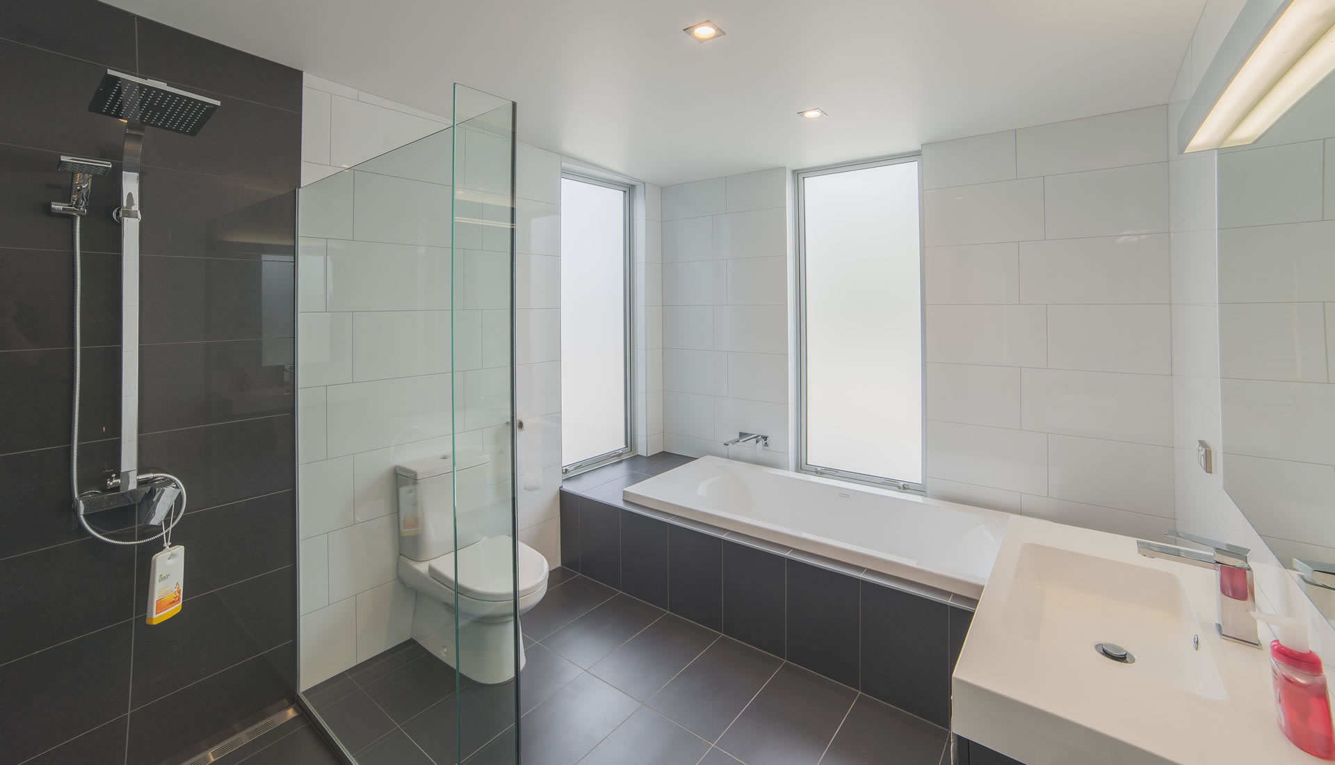 brownston-street-bathroom