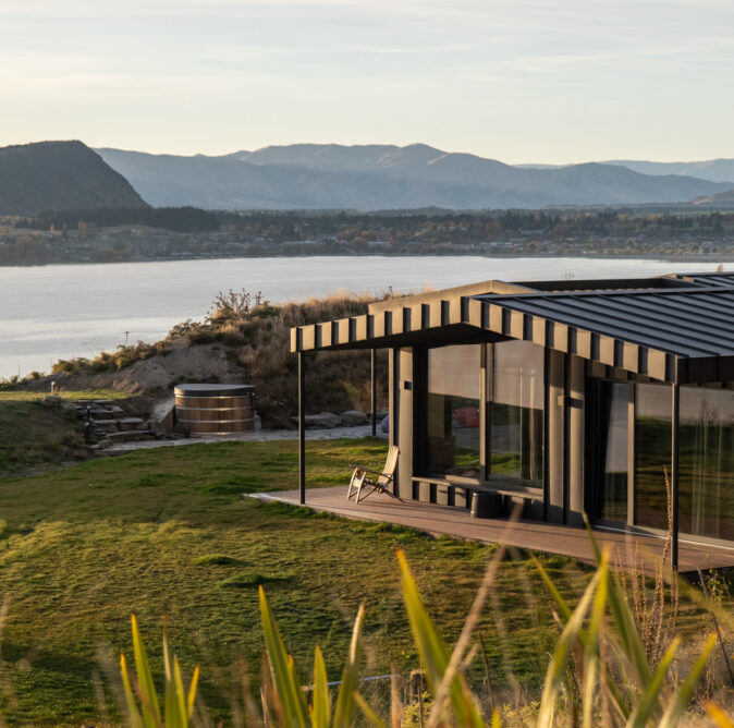 Outside_HouseExterior_P1000597h2