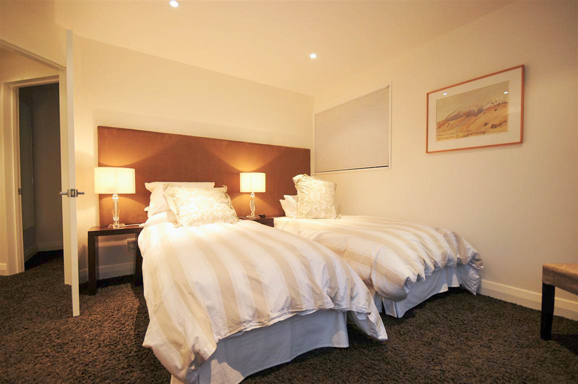 MajorDomo_Riverview Retreat_7105 (Medium)