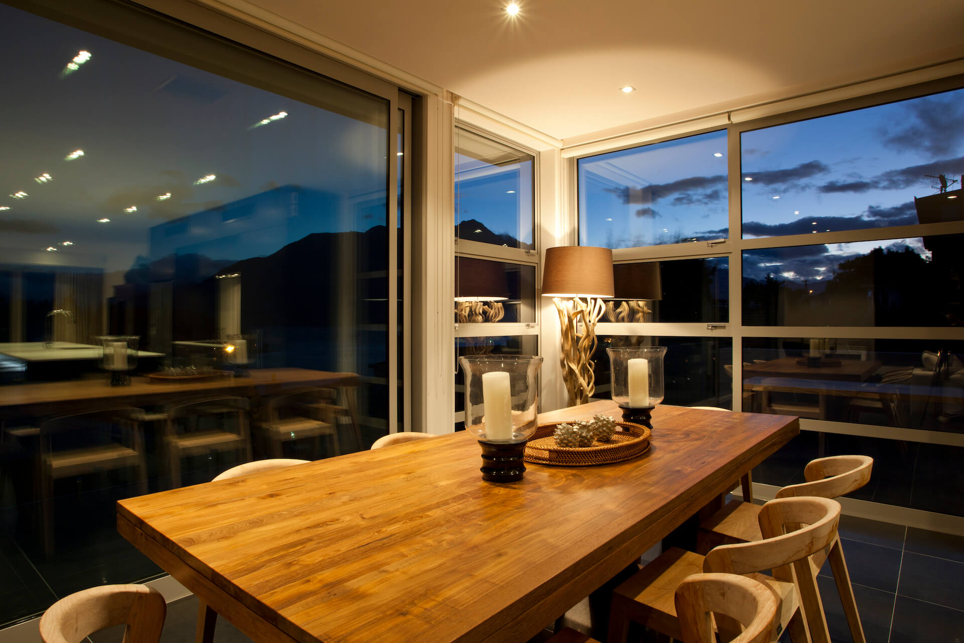 MajorDomo - Kakara Moana - Dining at dusk