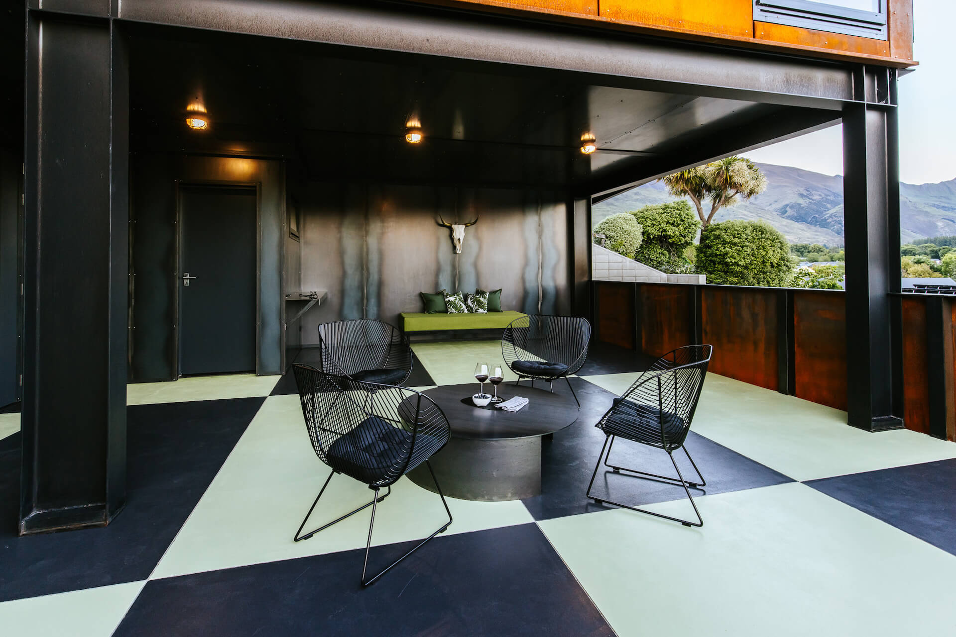 251209_Houliston_018