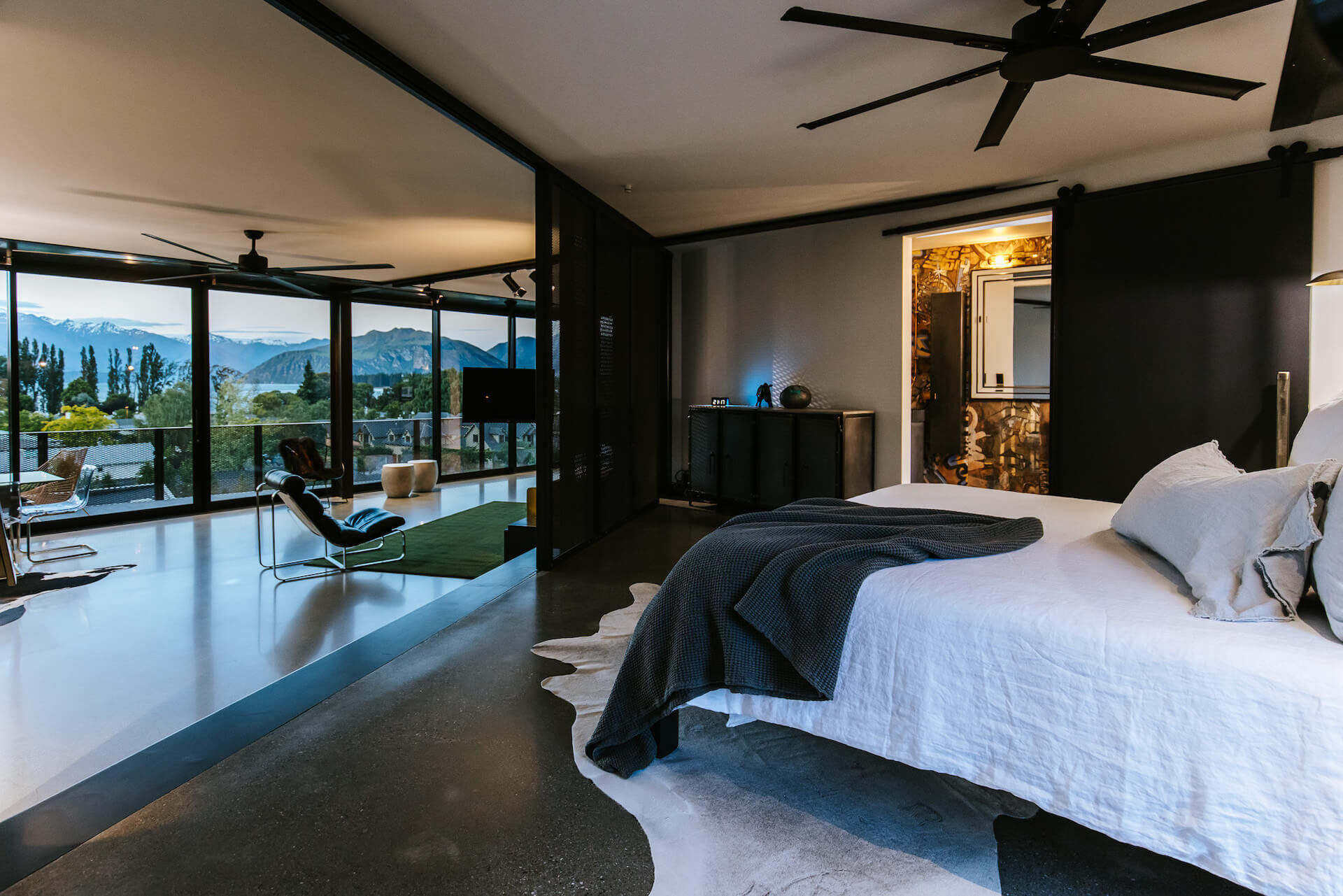 251209_Houliston_030