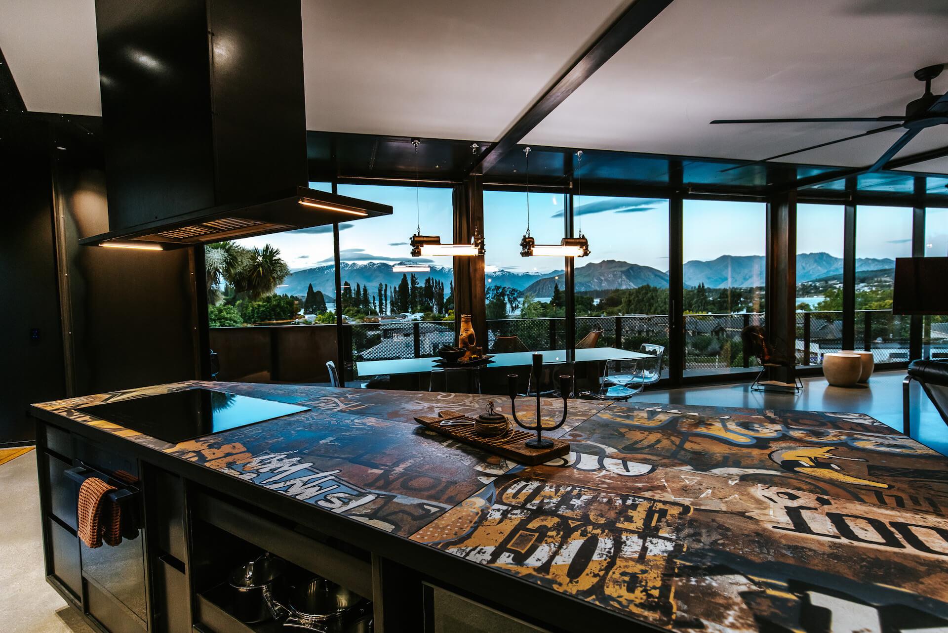 251209_Houliston_032