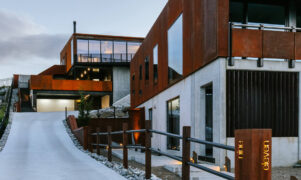 251209_Houliston_036